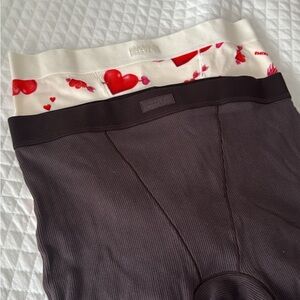 Skims womens boxers size S